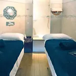 Pierre & Les Bulles De Ξενοδοχείο με διαμερίσματα 4*