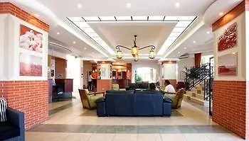 Pierre & Les Bulles De Aparthotel 4*