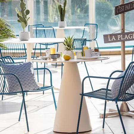 Pierre & Les Bulles De Aparthotel 4*