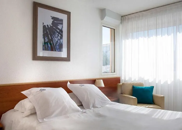 Aparthotel Pierre & Les Bulles De 4*