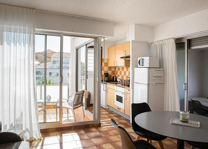 Aparthotel Pierre & Les Bulles De 4*